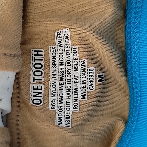 One Tooth fitness wear top and shorts size M - Picture 7 of 8